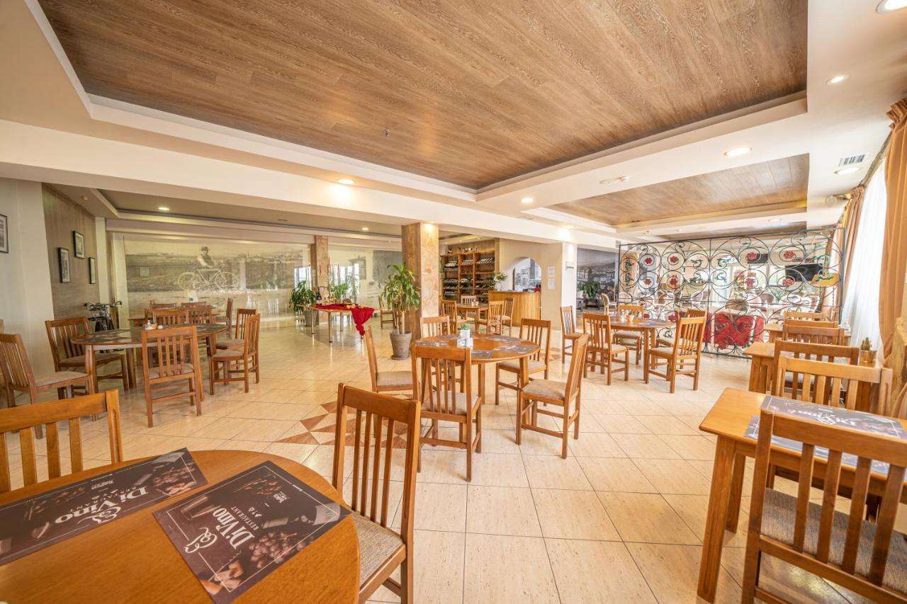 Tselikas Hotel Козані Екстер'єр фото