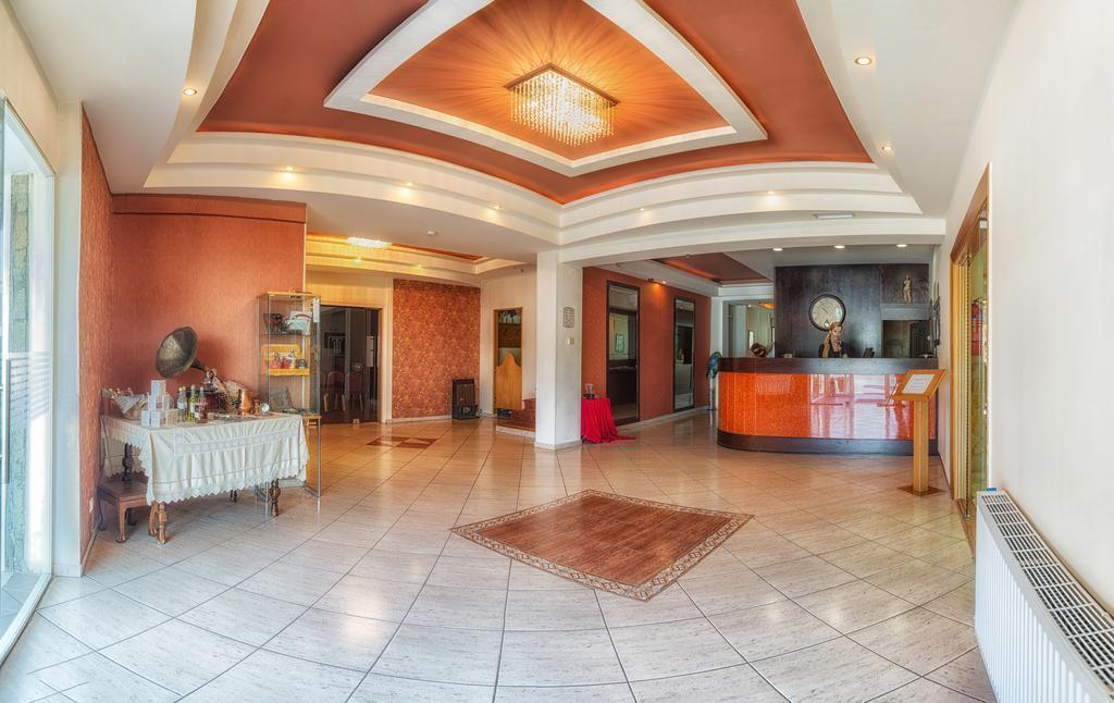 Tselikas Hotel Козані Екстер'єр фото