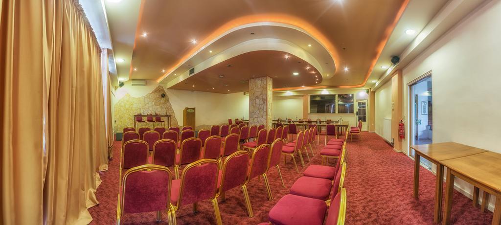 Tselikas Hotel Козані Екстер'єр фото